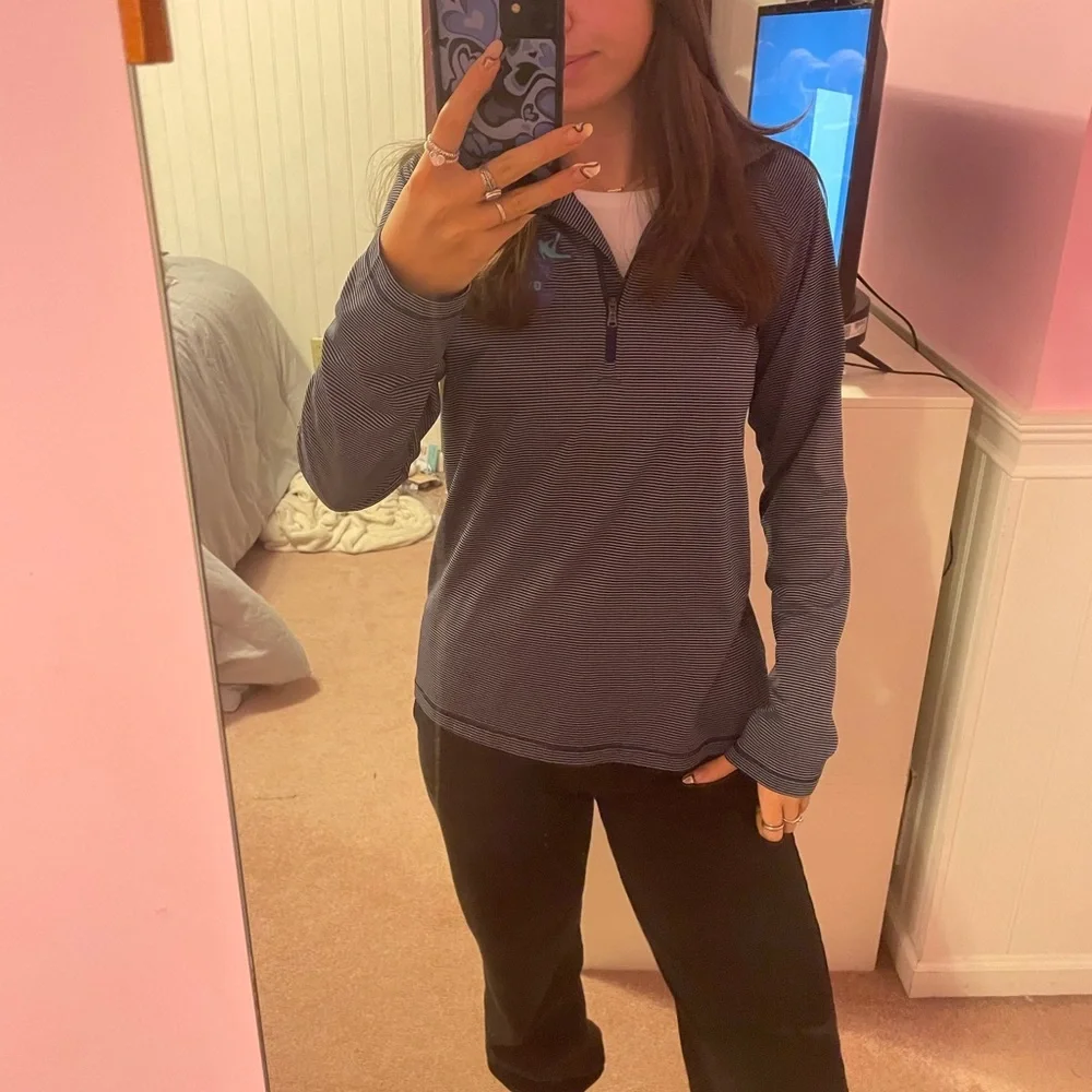 World Cup Gymnastics Under Armour quarterzip - Picture 1 of 3